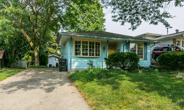 66 Shea Crescent