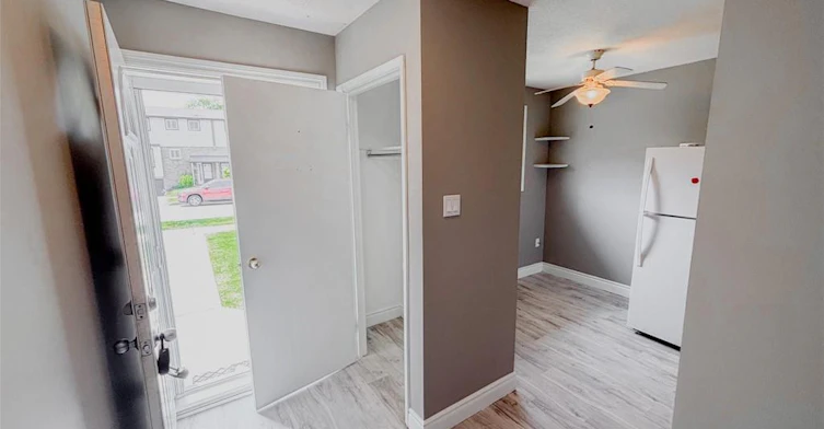 G-222 Harvard Place, Waterloo, ON, N2J 4G2 - 8