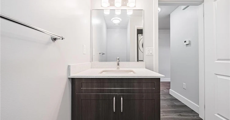 209-2061 Prospect Street, Burlington, ON, L7R 1Z2 - 12