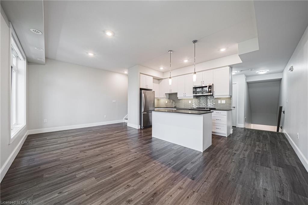 209-2061 Prospect Street, Burlington, ON, L7R 1Z2 - 3