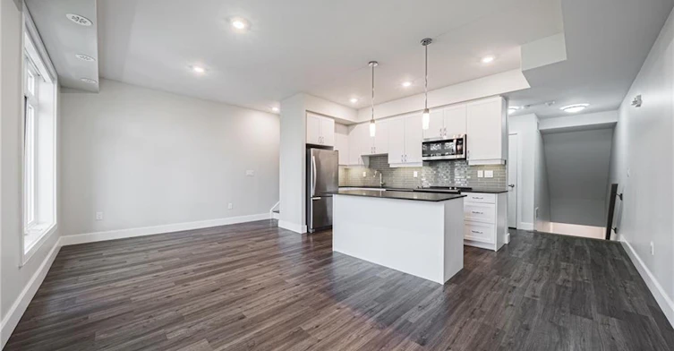209-2061 Prospect Street, Burlington, ON, L7R 1Z2 - 3