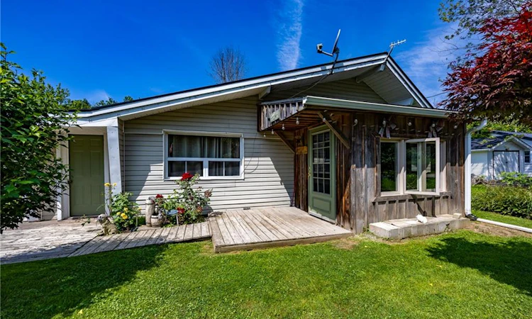 11 Barbara Drive