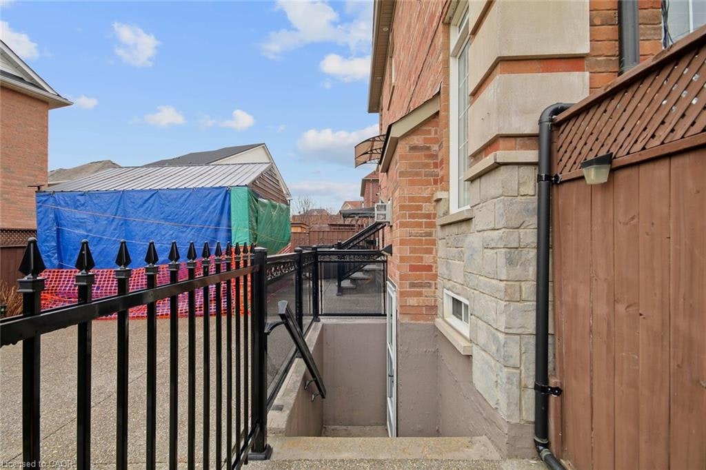 Lower-16 Sergio Marchi Street, Toronto, ON, M3L 0B7 - 35