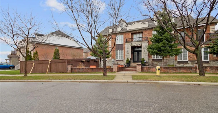 Lower-16 Sergio Marchi Street, Toronto, ON, M3L 0B7 - 33