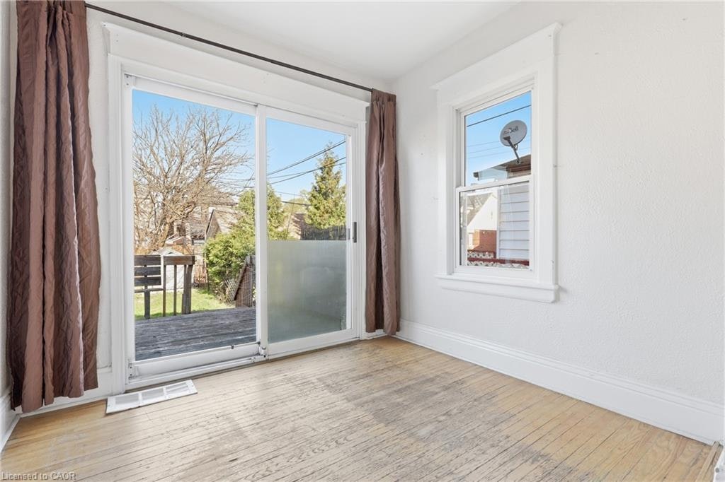 115 Kensington Avenue N, Hamilton, ON, L8L 7N3 - 8