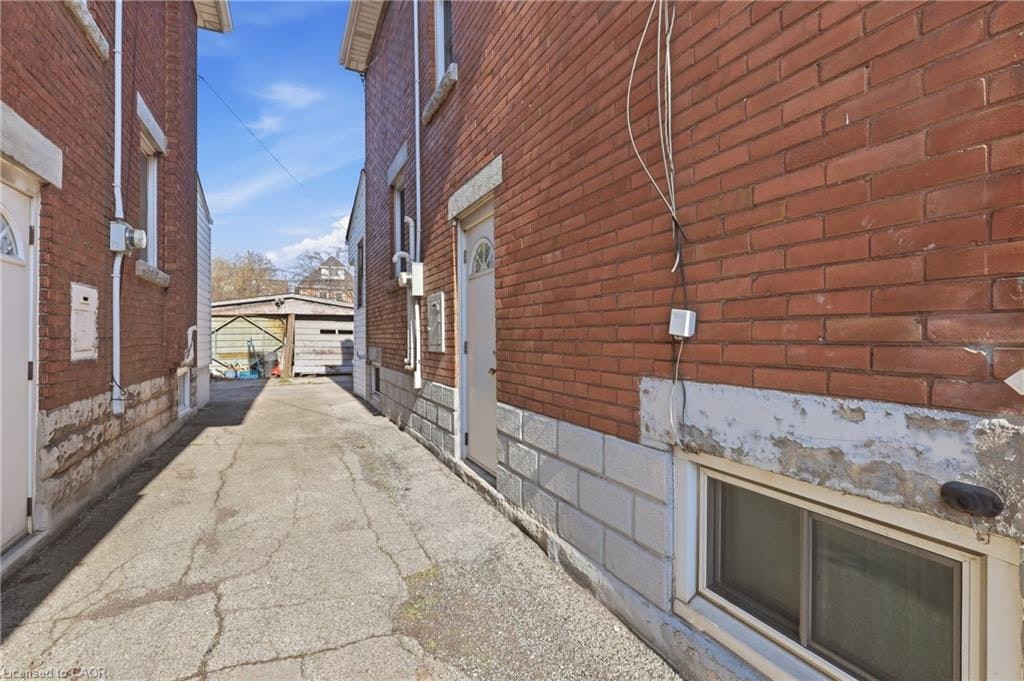 115 Kensington Avenue N, Hamilton, ON, L8L 7N3 - 29