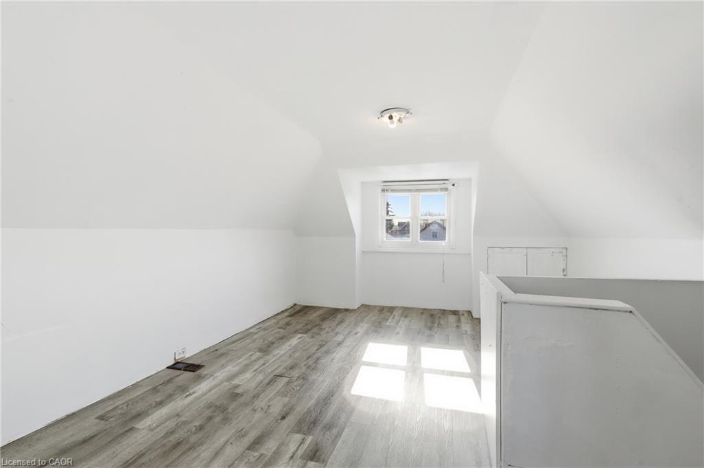 115 Kensington Avenue N, Hamilton, ON, L8L 7N3 - 20