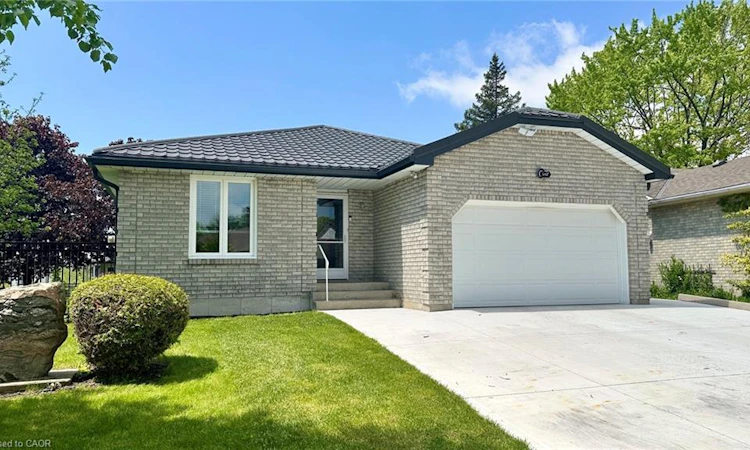 1 Edenridge Drive