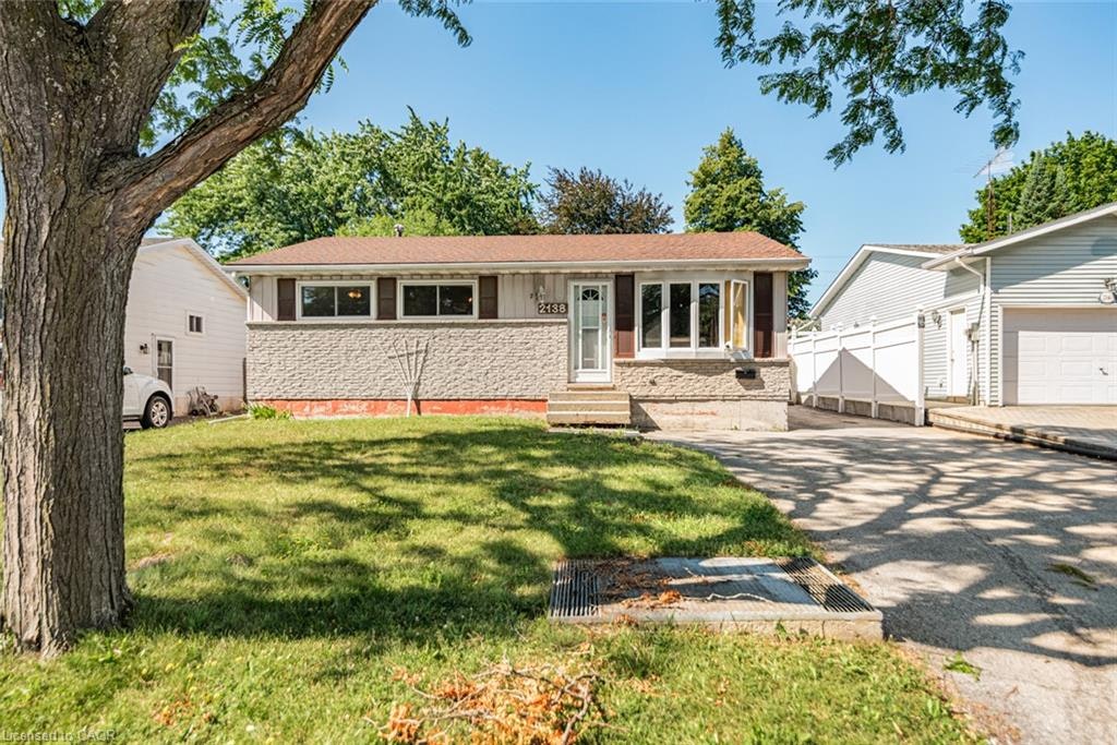 2138 Falmouth Terrace Terrace, Burlington, ON, L7P 1X9