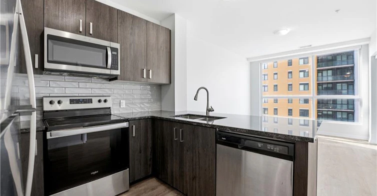 1206-104 Garment Street, Kitchener, ON, N2G 0C8 - 9