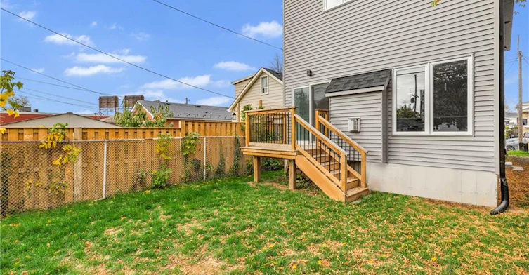 37 Delena Avenue S, Hamilton, ON, L8H 1B7 - 33