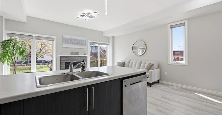 37 Delena Avenue S, Hamilton, ON, L8H 1B7 - 14
