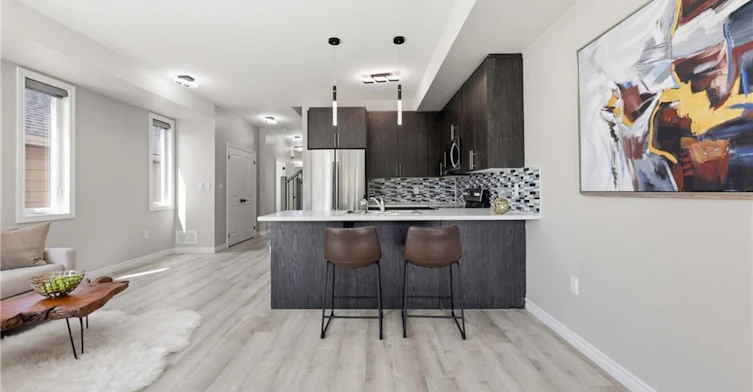 37 Delena Avenue S, Hamilton, ON, L8H 1B7 - 10