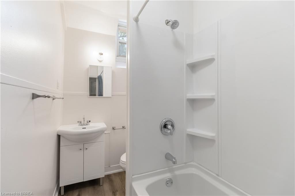 Upper-65 East Avenue, Brantford, ON, N3S 3L5 - 10