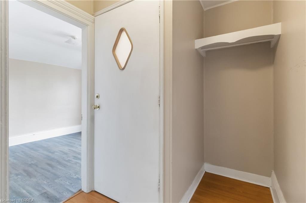 Upper-65 East Avenue, Brantford, ON, N3S 3L5 - 3