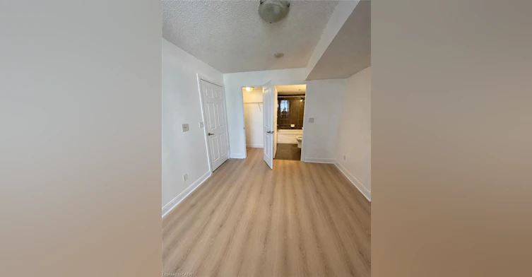 708-330 Burnhamthorpe Road W, Mississauga, ON, L5B 0E1 - 11
