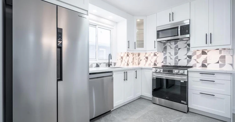 Upper-356 East 17th Street, Hamilton, ON, L9A 4N2 - 4