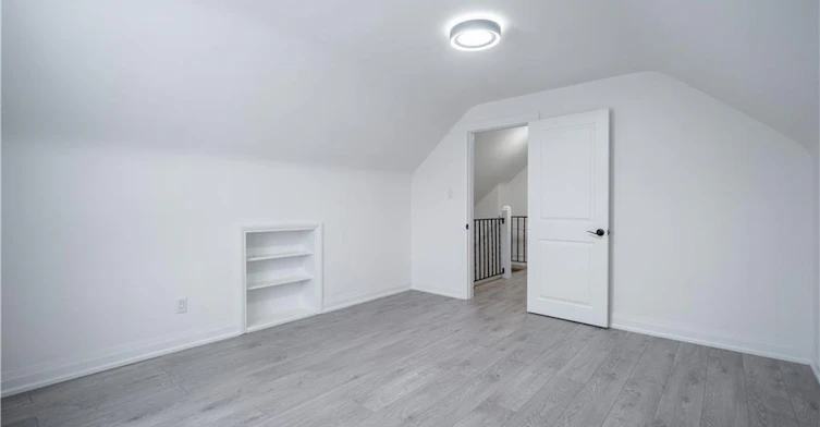 Upper-356 East 17th Street, Hamilton, ON, L9A 4N2 - 17