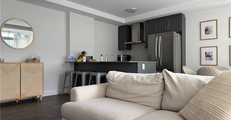 306-1 Redfern Avenue, Hamilton, ON, L9C 0E6 - 8