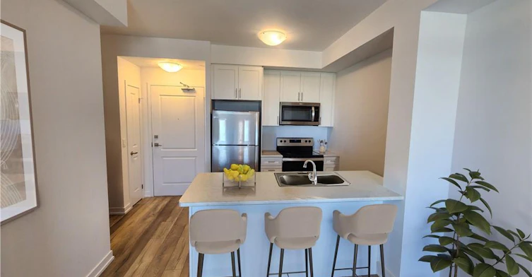 313-5055 Greenlane Road, Lincoln, ON, L0R 1B3 - 2