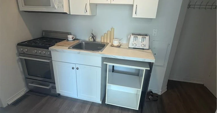 1-944 King Street W, Hamilton, ON, L8S 1K8 - 4