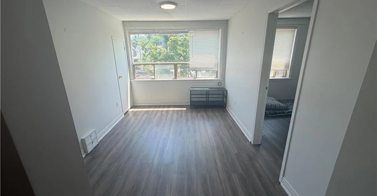 1-944 King Street W, Hamilton, ON, L8S 1K8 - 2