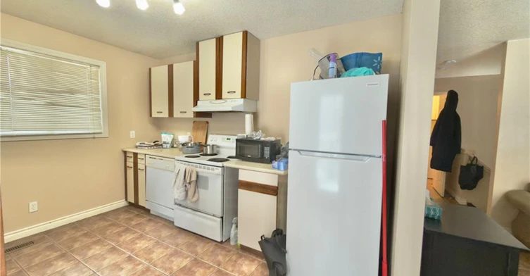 16 Marshall Street, Waterloo, ON, N2J 2T2 - 5