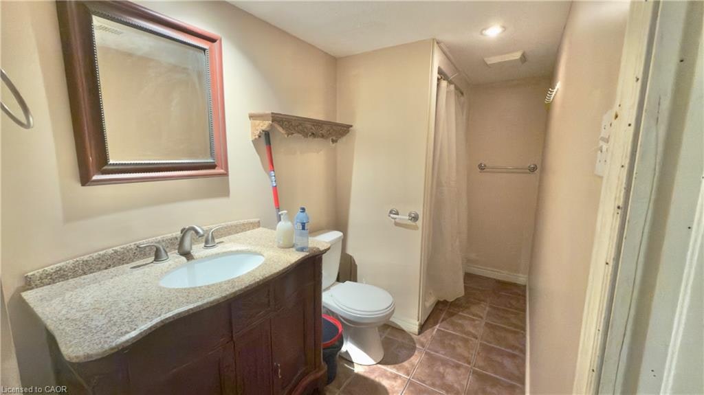 16 Marshall Street, Waterloo, ON, N2J 2T2 - 12