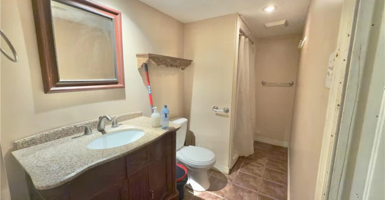 16 Marshall Street, Waterloo, ON, N2J 2T2 - 12