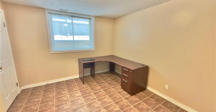 16 Marshall Street, Waterloo, ON, N2J 2T2 - 19