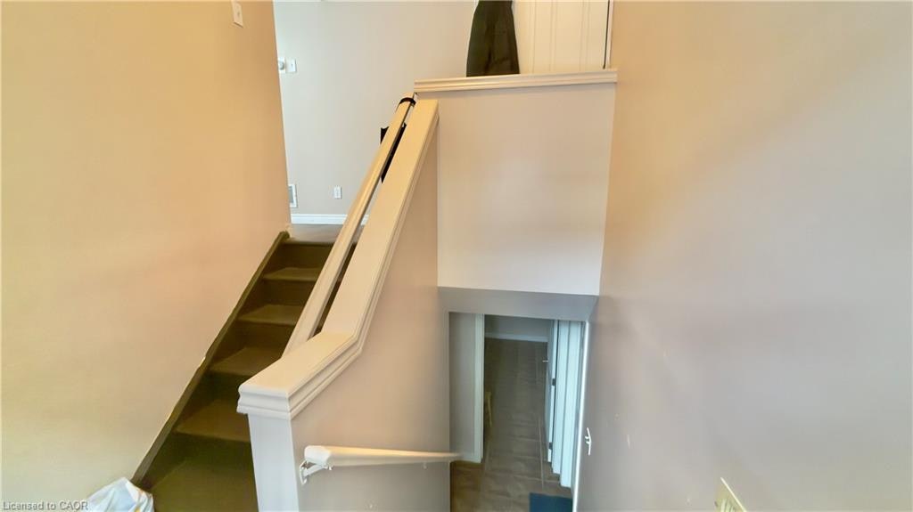 16 Marshall Street, Waterloo, ON, N2J 2T2 - 11