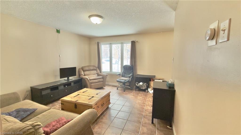 16 Marshall Street, Waterloo, ON, N2J 2T2 - 9