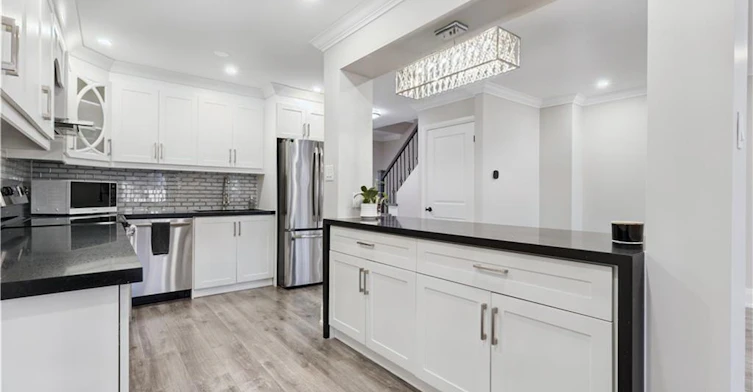 2-4191 LONGMOOR Longmoor Drive, Burlington, ON, L7L 5J9 - 5