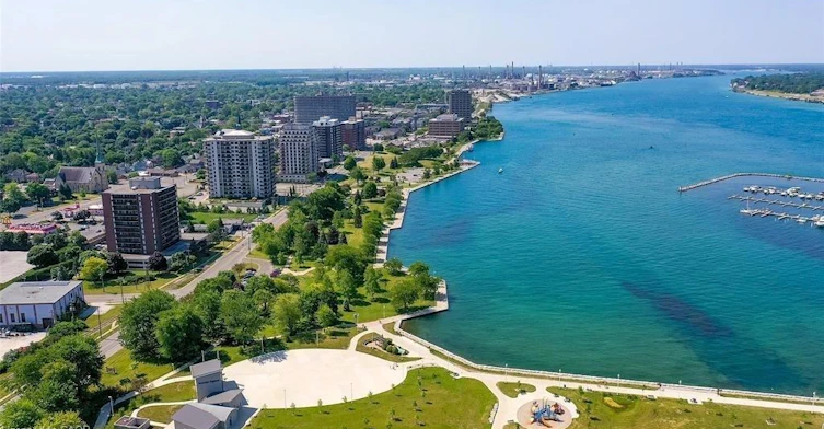 UPPER-182 Front Street N, Sarnia, ON, N7T 5S3 - 31