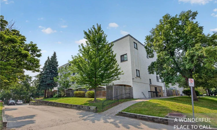 112-1050 Falgarwood Drive