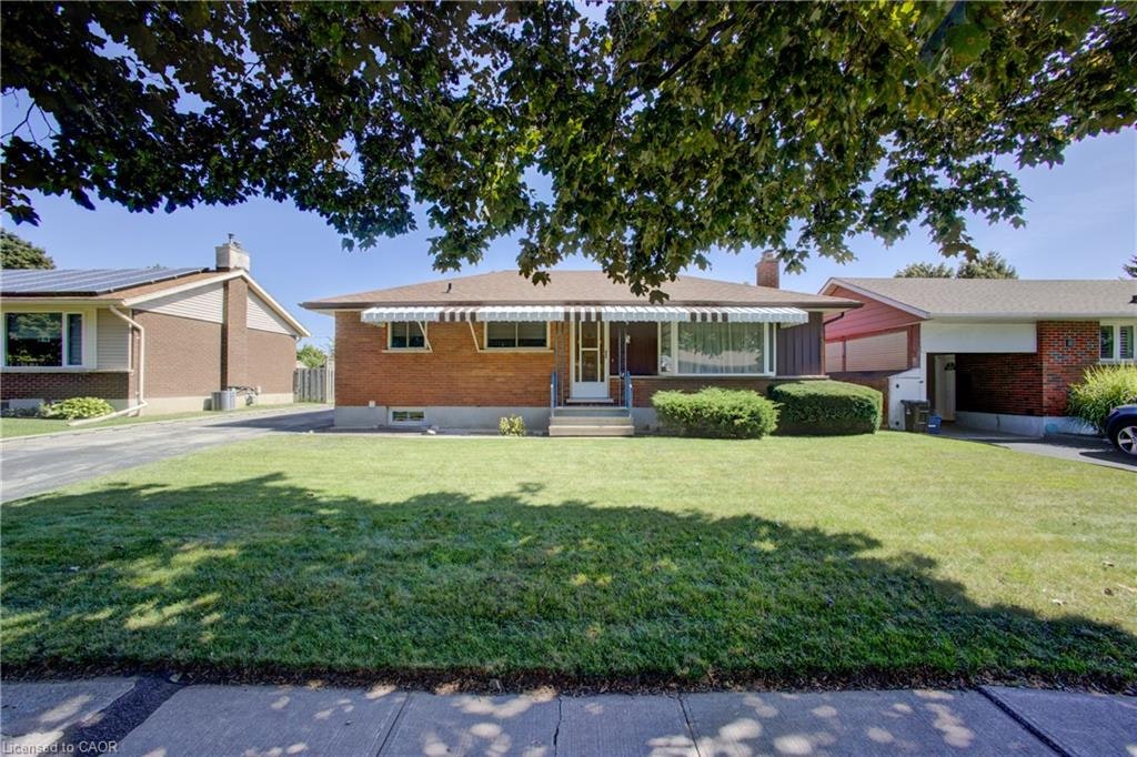 52 Queenston Crescent, Kitchener, ON, N2B 2V5