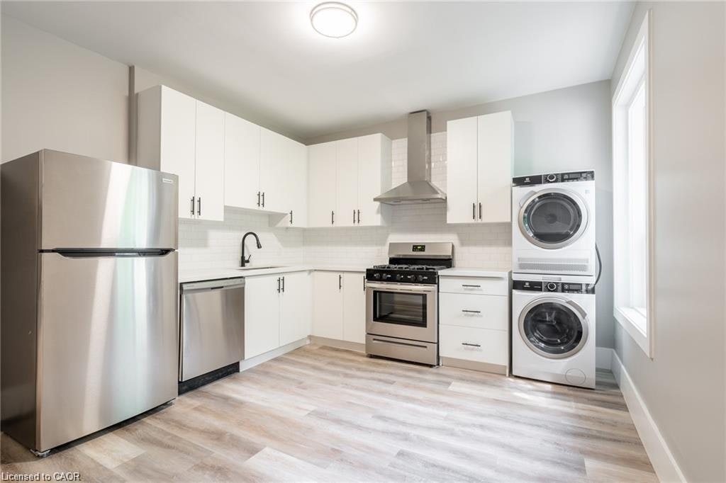 Upper-241-243 King Street W, Hamilton, ON, L8P 1A7 - 8