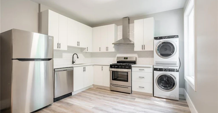 Upper-241-243 King Street W, Hamilton, ON, L8P 1A7 - 8
