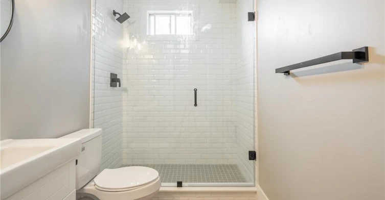 Upper-241-243 King Street W, Hamilton, ON, L8P 1A7 - 7