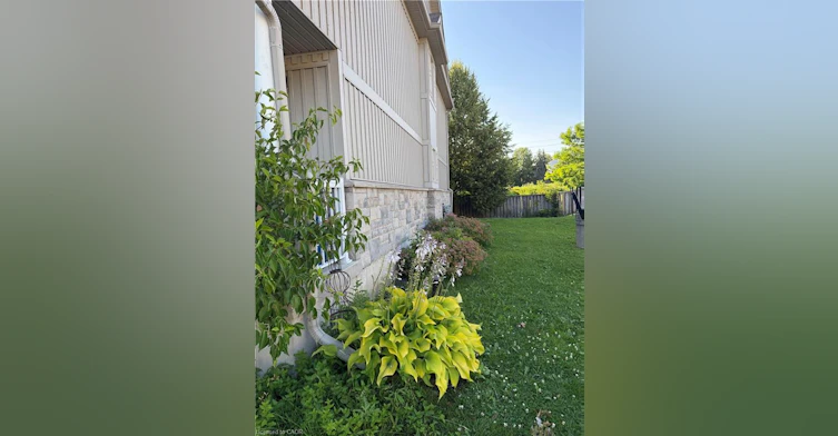 A8-20 David Bergey Drive, Kitchener, ON, N2E 0B1 - 2