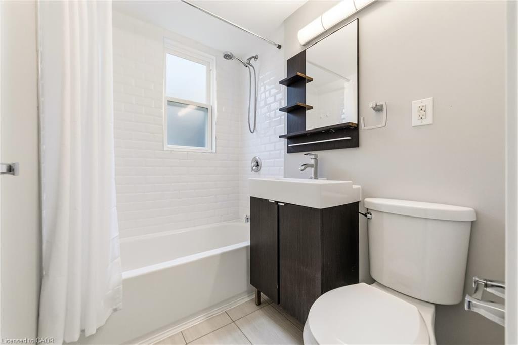 301-1544 King Street E, Hamilton, ON, L8K 1S9 - 9