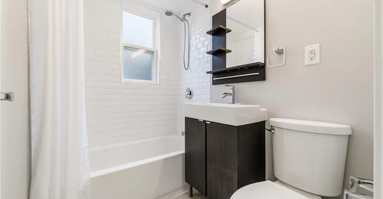 301-1544 King Street E, Hamilton, ON, L8K 1S9 - 9