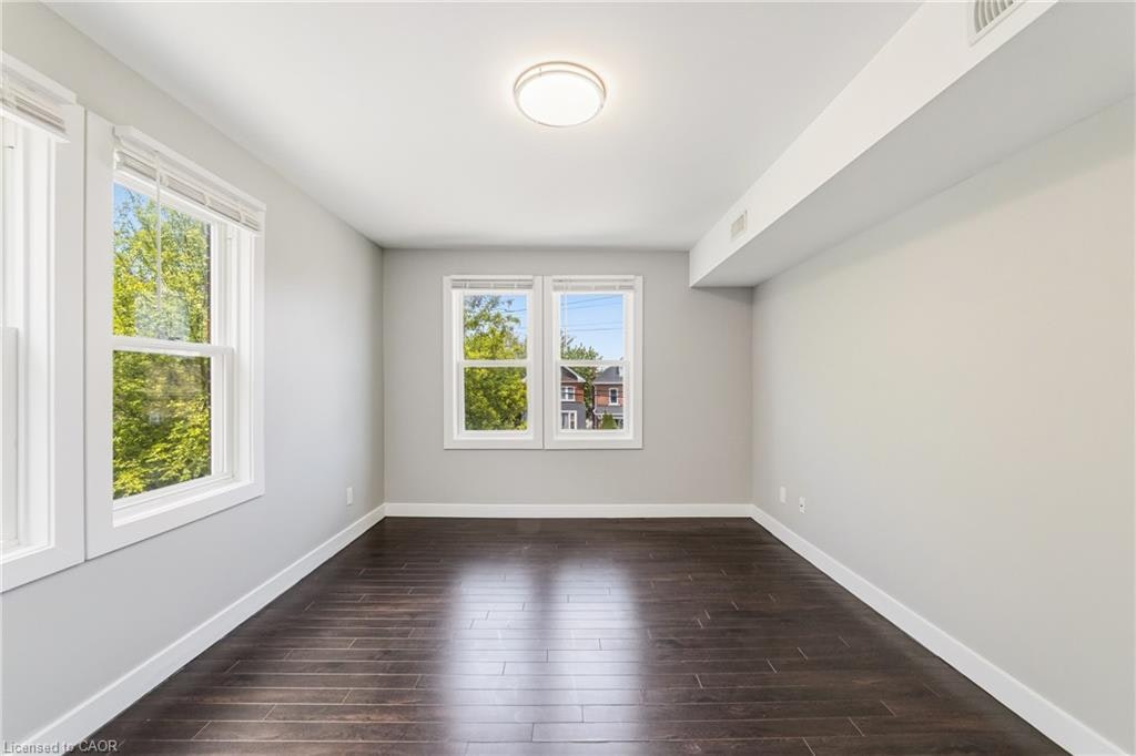 301-1544 King Street E, Hamilton, ON, L8K 1S9 - 4