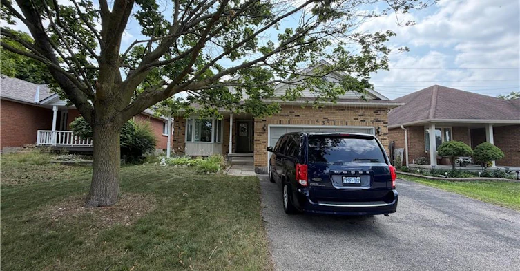436 Gatestone Boulevard, Waterloo, ON, N2T 2J3