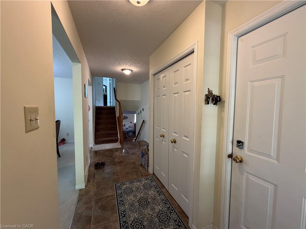 436 Gatestone Boulevard, Waterloo, ON, N2T 2J3 - 4