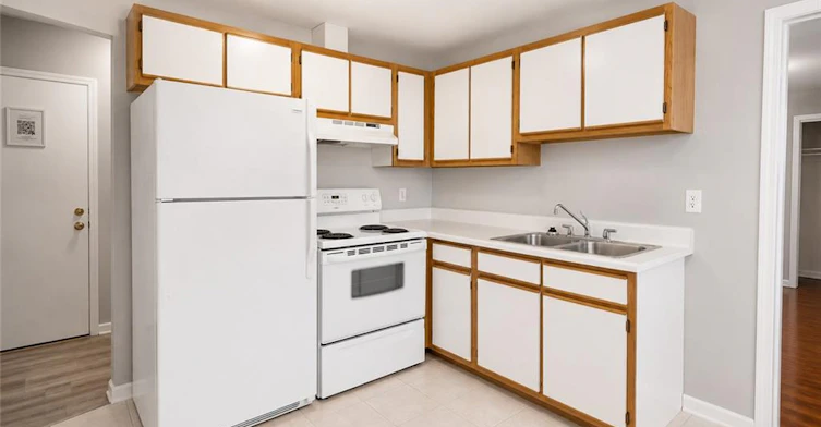 12-15 Empire Street, Welland, ON, L3B 2L3 - 2