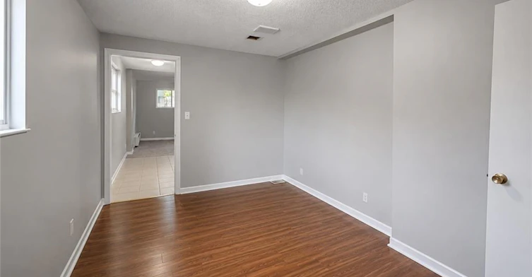12-15 Empire Street, Welland, ON, L3B 2L3 - 8