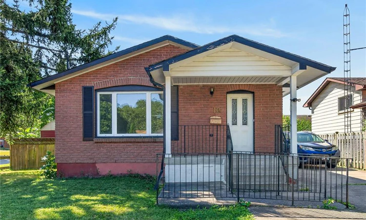 10 Tracey Road
