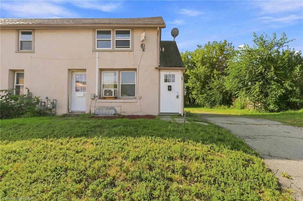 1-301 Campbell Street, Brantford, ON, N3S 5B6