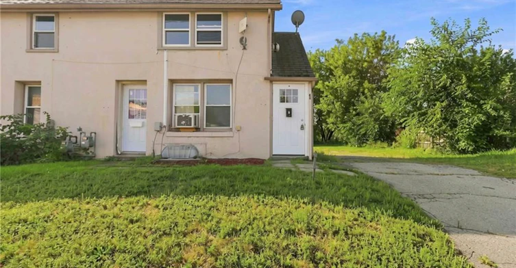 1-301 Campbell Street, Brantford, ON, N3S 5B6